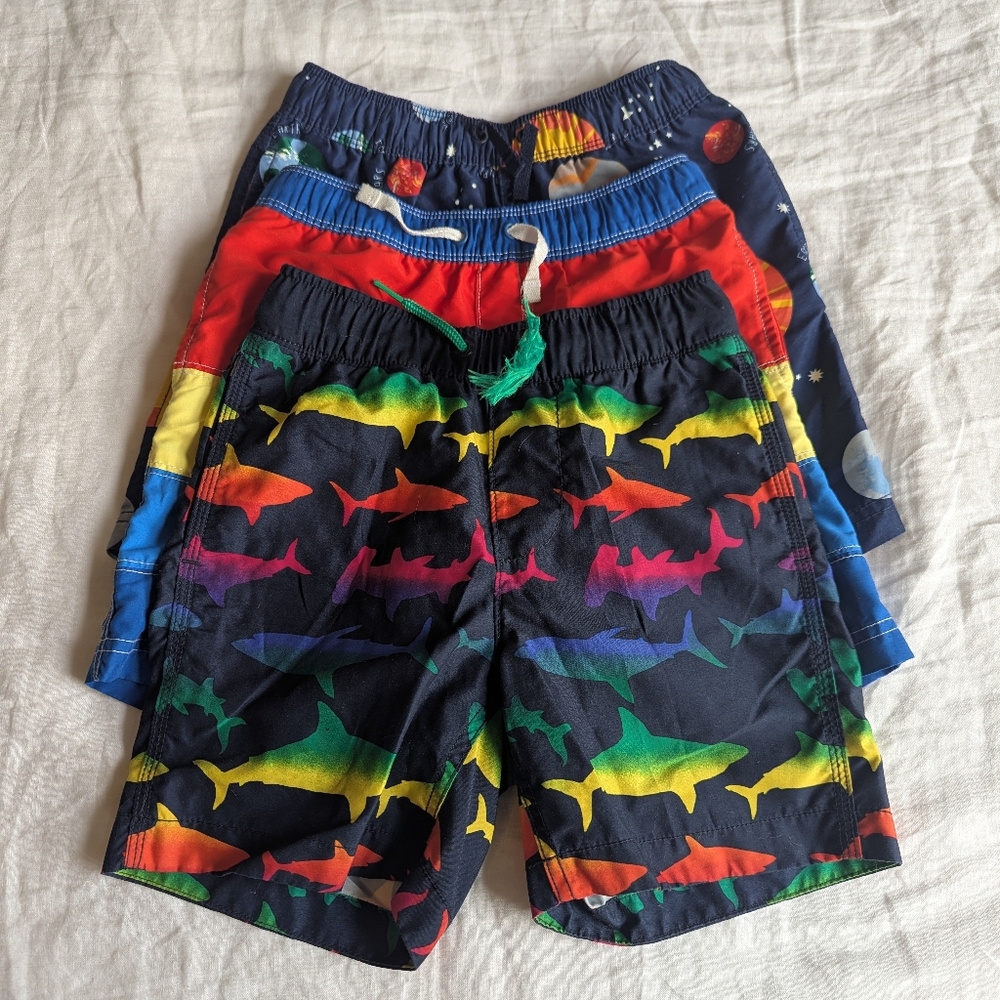 Hanna Andersson Kids Swim Trunks - Multicolor Shark Print